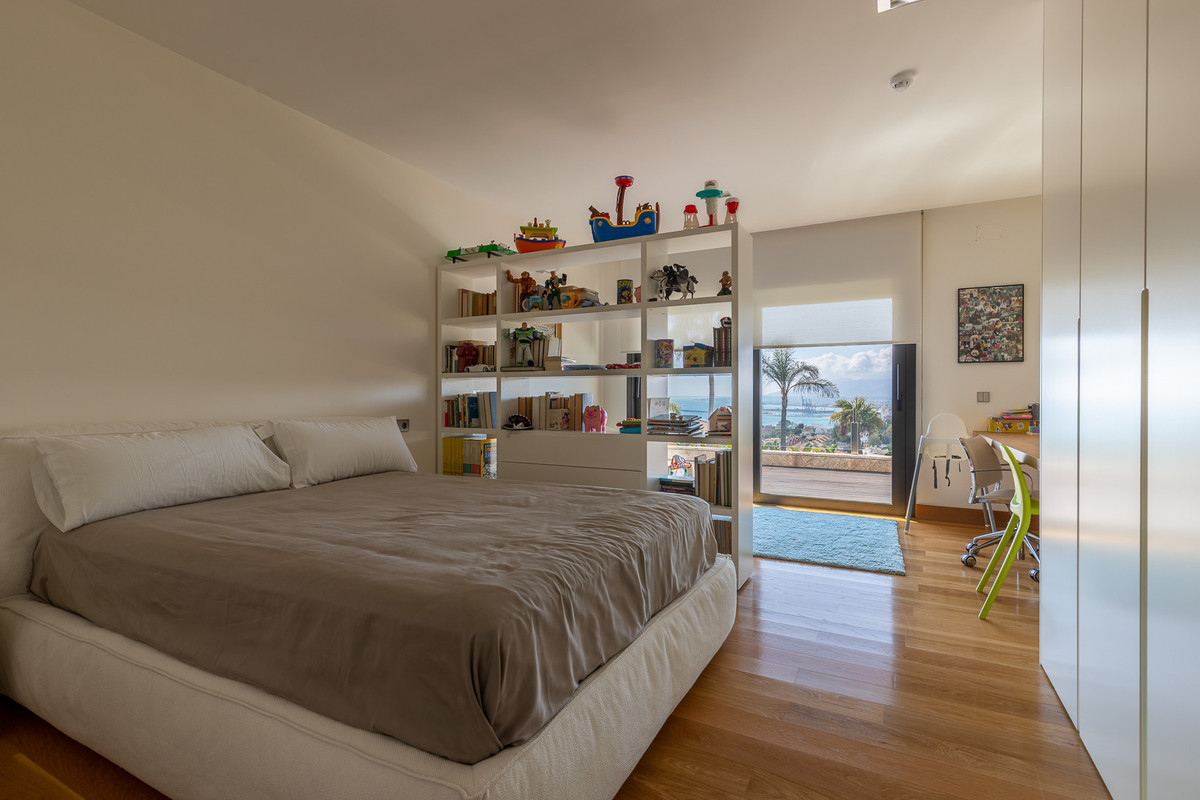 Se vende Villa - Chalet de 8 dormitorios en Costa Del Sol, Málaga, España