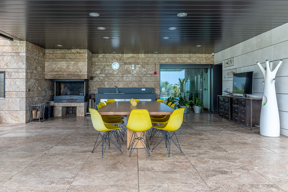 Se vende Villa - Chalet de 8 dormitorios en Costa Del Sol, Málaga, España