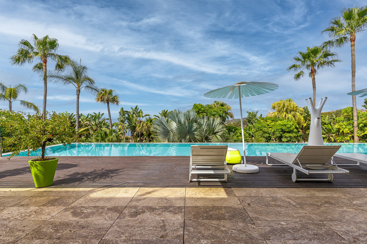 Se vende Villa - Chalet de 8 dormitorios en Costa Del Sol, Málaga, España