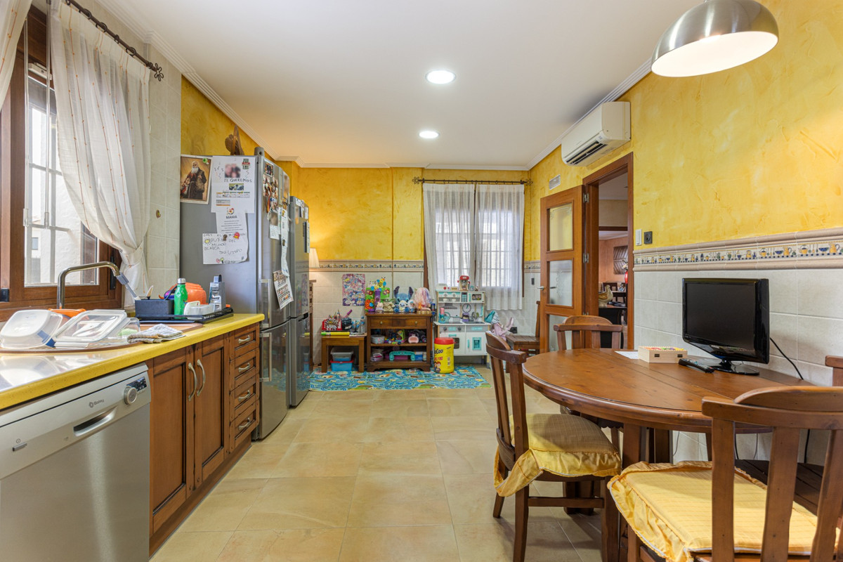 Se vende Pareada de 4 dormitorios en Costa Blanca, Alicante, España