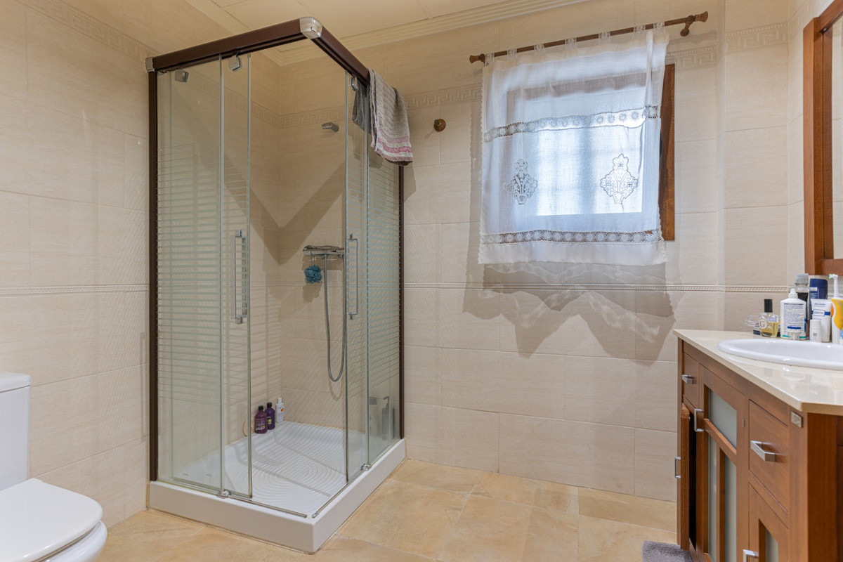 Se vende Pareada de 4 dormitorios en Costa Blanca, Alicante, España