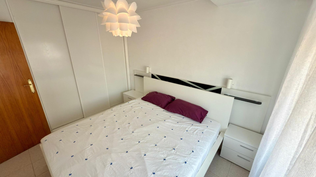 Se vende Apartamento Planta Media de 2 dormitorios en Costa Blanca, Alicante, España