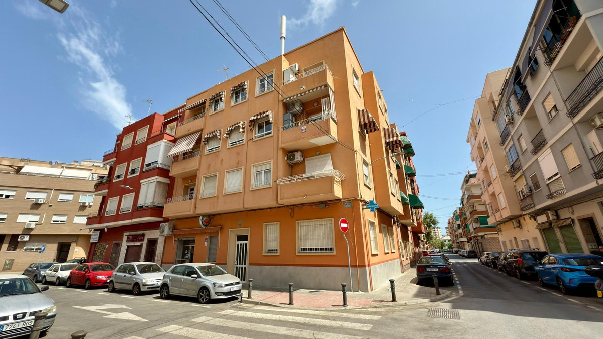 Se vende Apartamento Planta Media de 2 dormitorios en Costa Blanca, Alicante, España