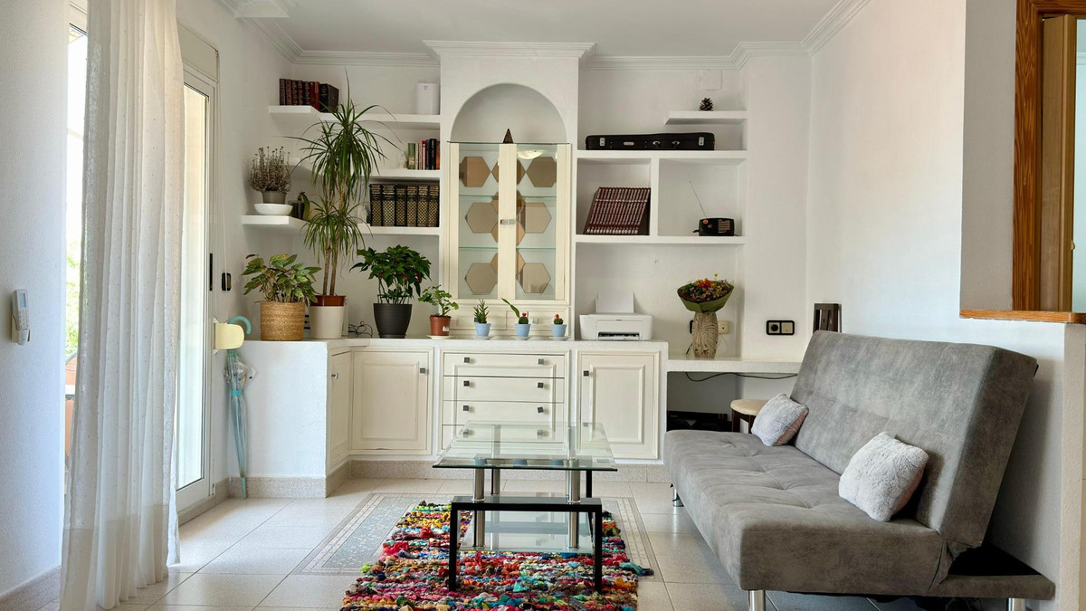 Se vende Apartamento Planta Media de 2 dormitorios en Costa Blanca, Alicante, España