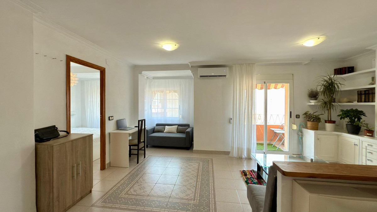 Se vende Apartamento Planta Media de 2 dormitorios en Costa Blanca, Alicante, España