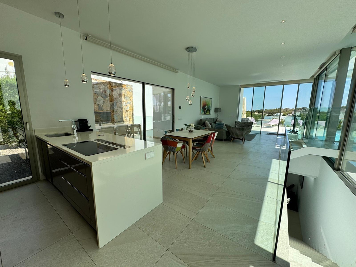4 Bed Townhouse for sale in Orihuela Costa Blanca, Alicante, Spain