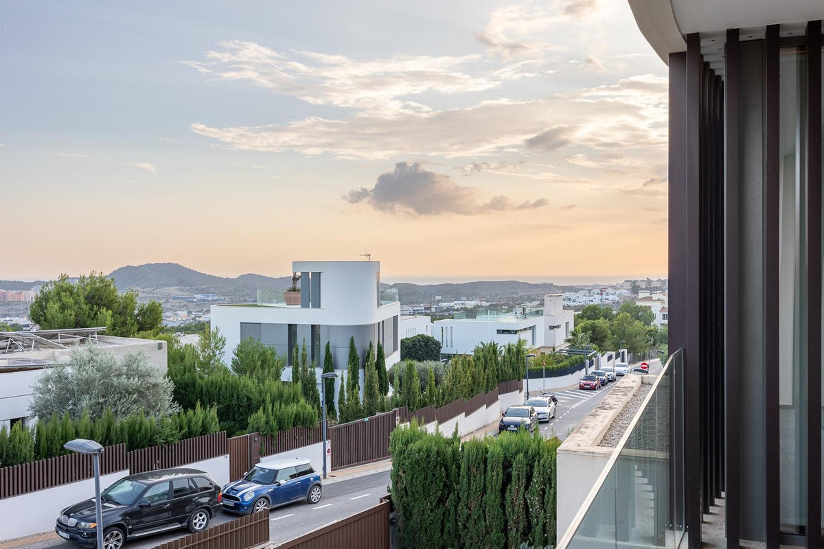 3 Bed Townhouse for sale in Finestrat Costa Blanca, Alicante, Spain
