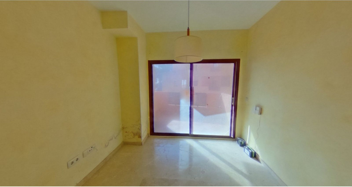 1 Bed Apartment for sale in La Duquesa Costa Del Sol, Málaga, Spain