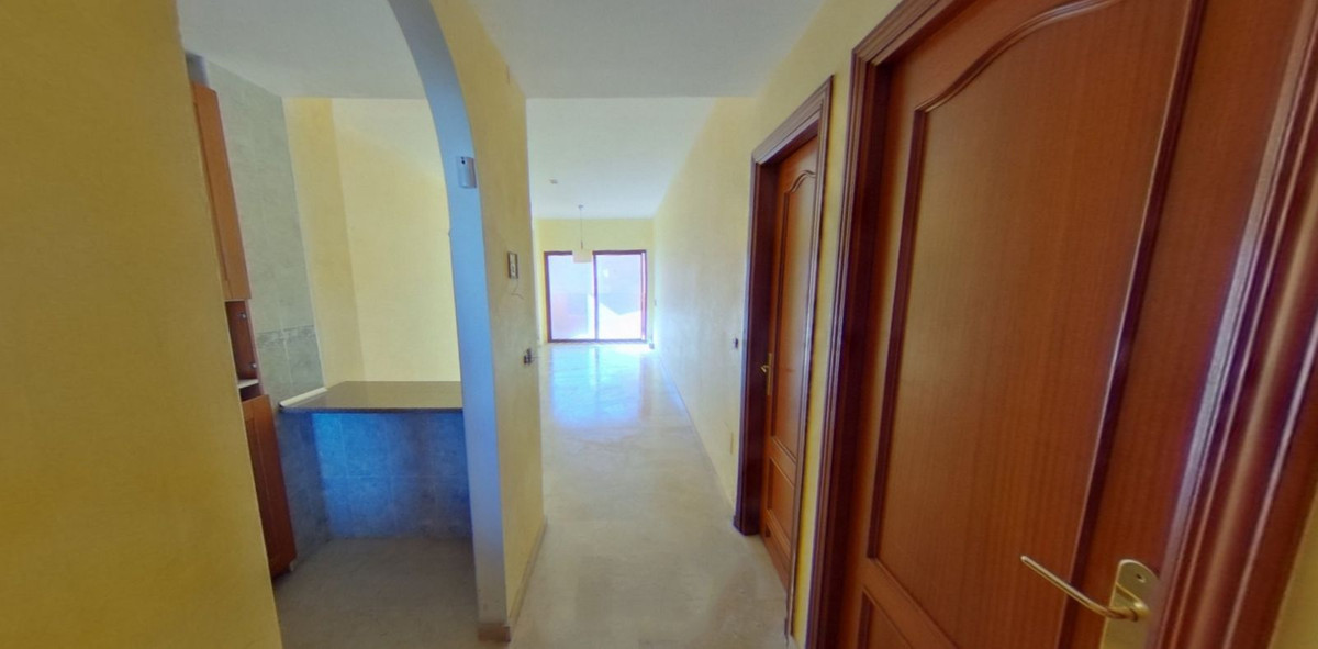 1 Bed Apartment for sale in La Duquesa Costa Del Sol, Málaga, Spain