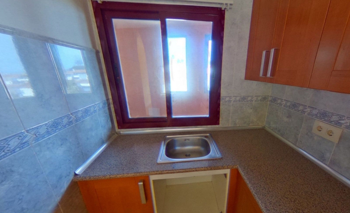 1 Bed Apartment for sale in La Duquesa Costa Del Sol, Málaga, Spain