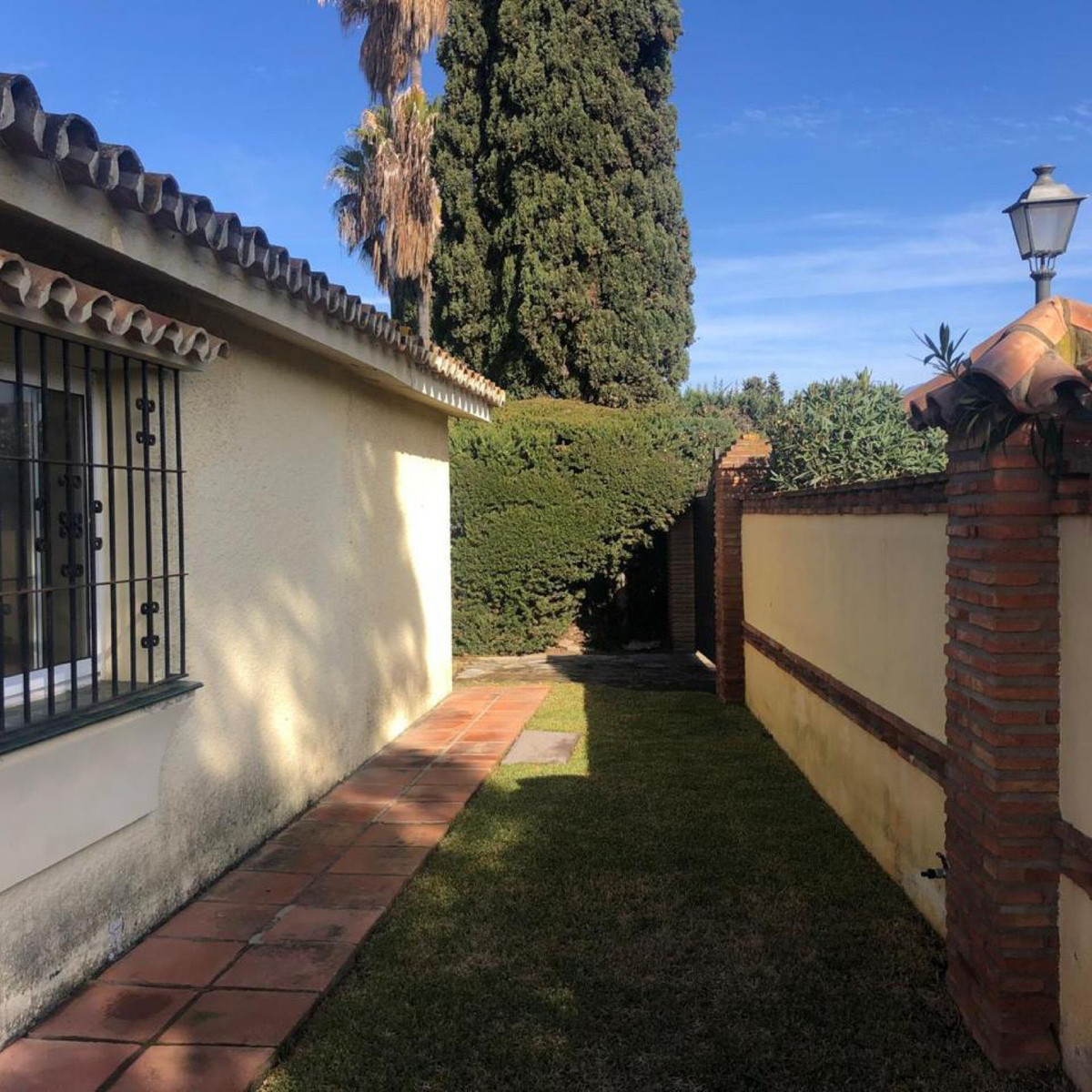 3 Bed Townhouse for sale in Estepona Costa Del Sol, Málaga, Spain