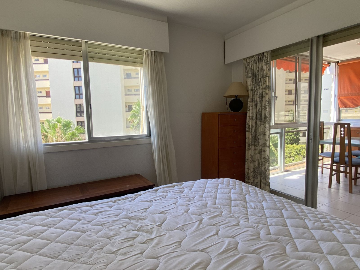 1 Bed Apartment for sale in Marbella Costa Del Sol, Málaga, Spain