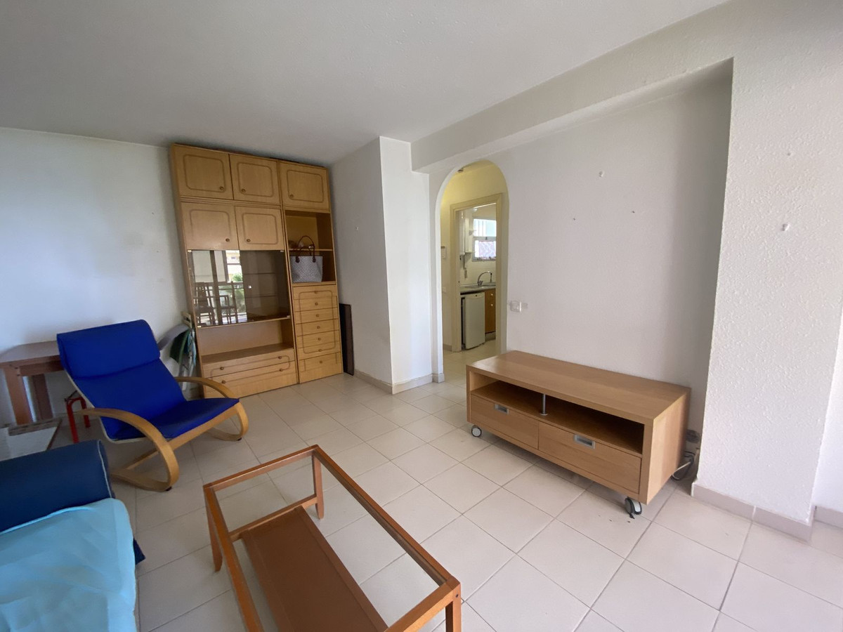 1 Bed Apartment for sale in Marbella Costa Del Sol, Málaga, Spain