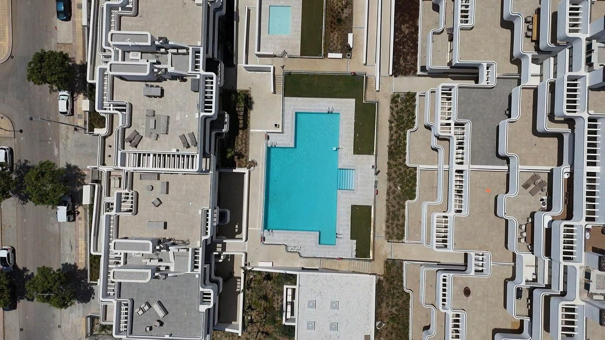2 Bed Apartment for sale in Estepona Costa Del Sol, Málaga, Spain
