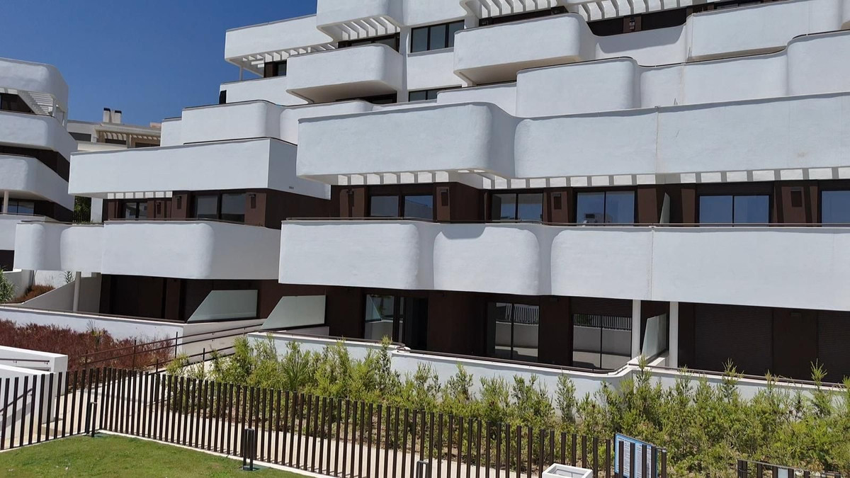 2 Bed Apartment for sale in Estepona Costa Del Sol, Málaga, Spain