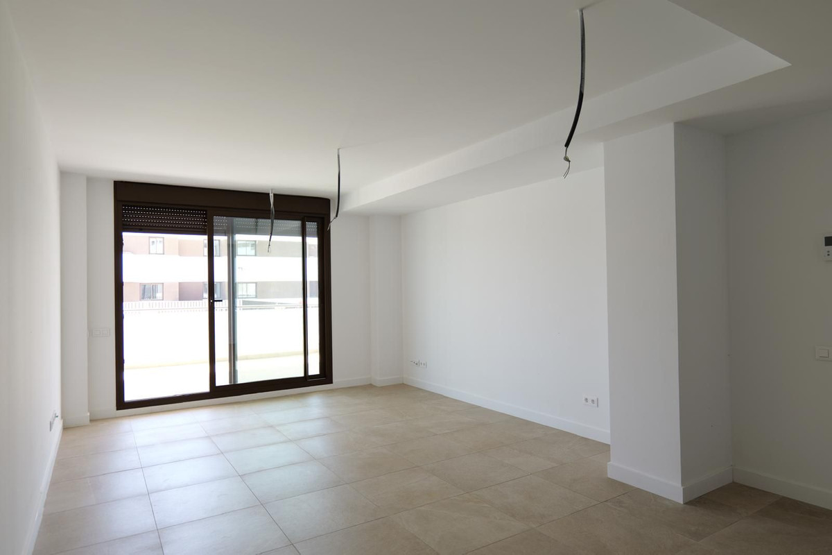 2 Bed Apartment for sale in Estepona Costa Del Sol, Málaga, Spain