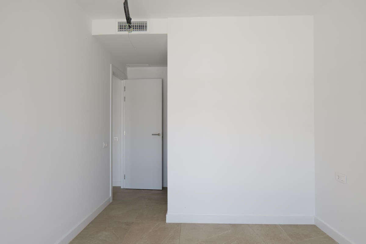 2 Bed Apartment for sale in Estepona Costa Del Sol, Málaga, Spain