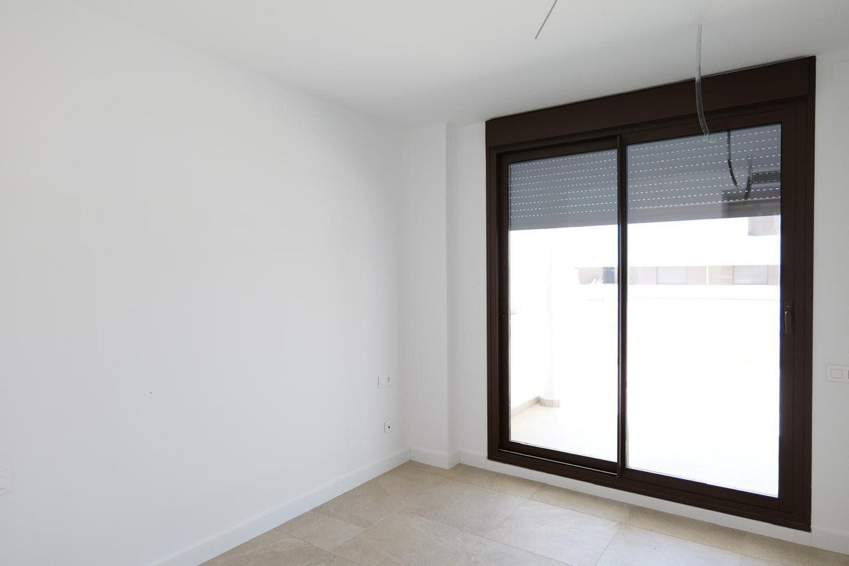 2 Bed Apartment for sale in Estepona Costa Del Sol, Málaga, Spain