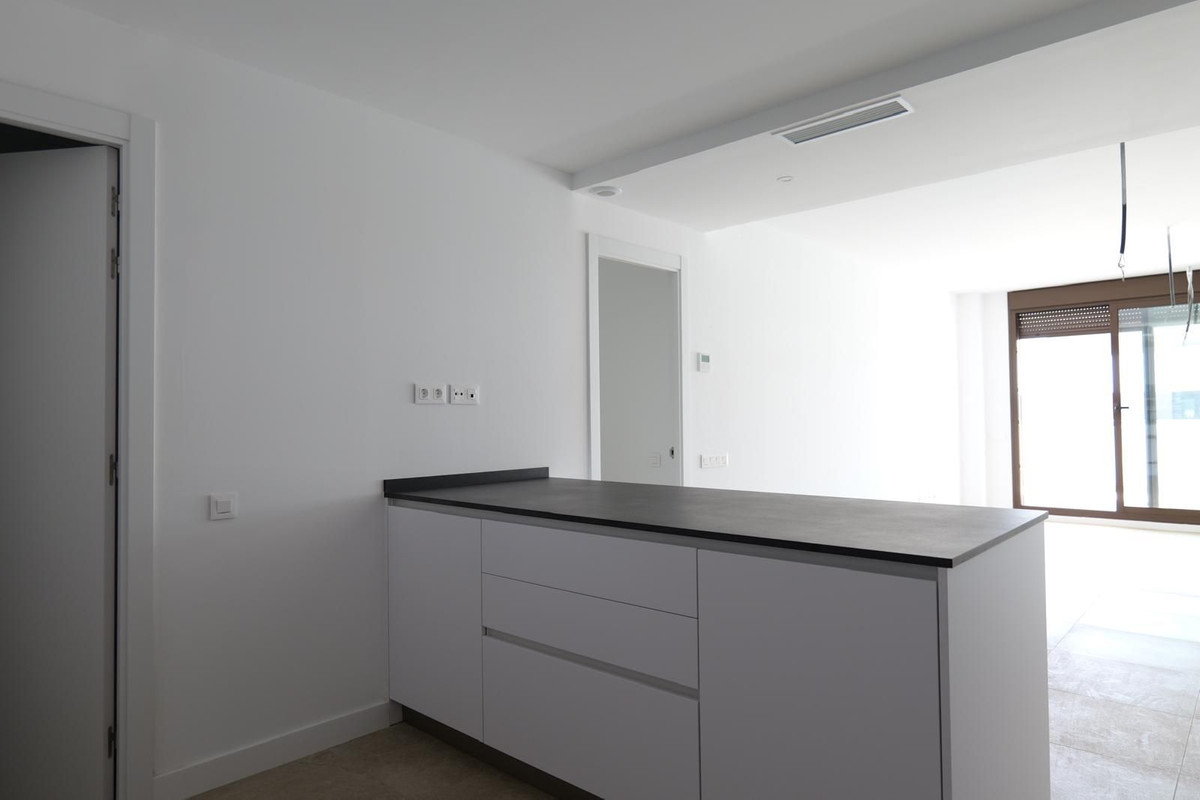 2 Bed Apartment for sale in Estepona Costa Del Sol, Málaga, Spain