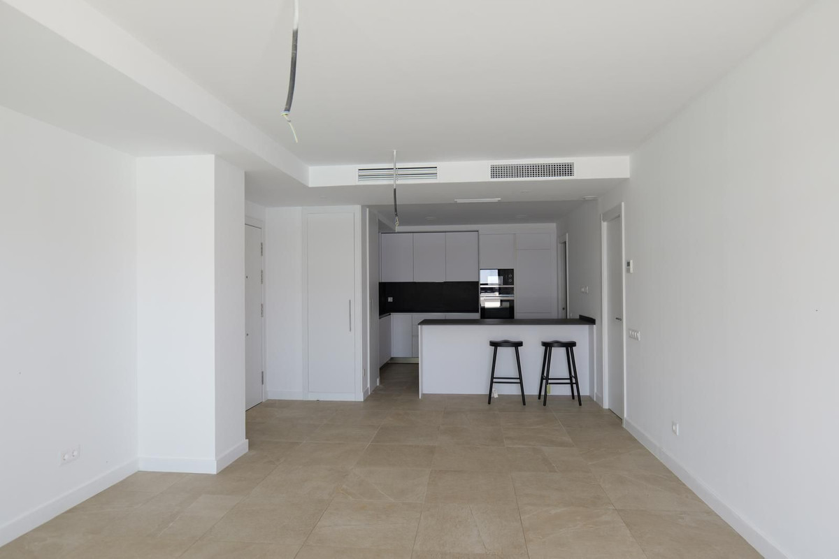 2 Bed Apartment for sale in Estepona Costa Del Sol, Málaga, Spain
