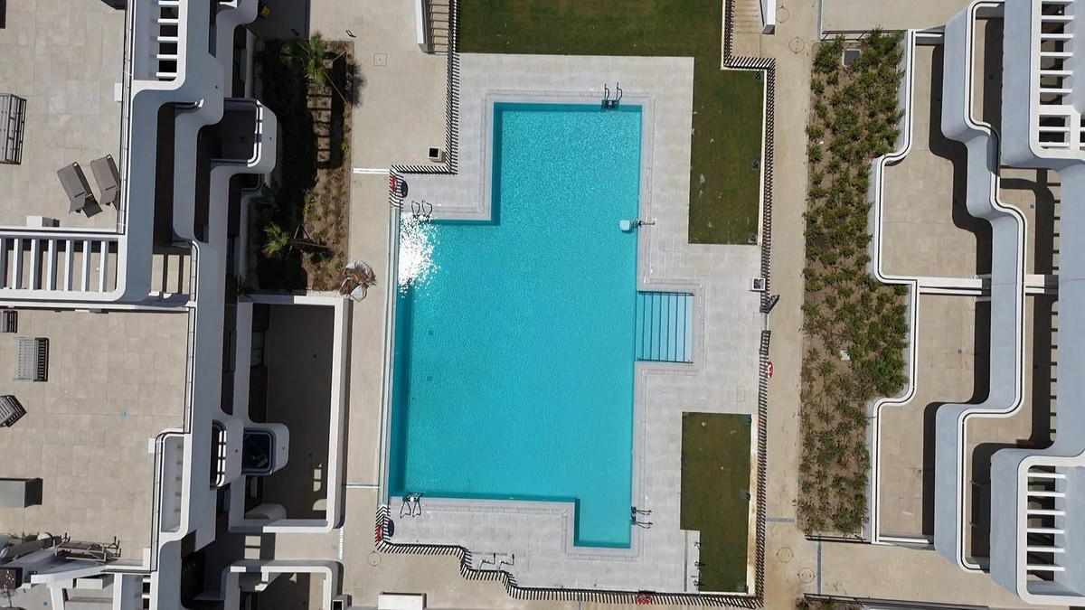 2 Bed Apartment for sale in Estepona Costa Del Sol, Málaga, Spain