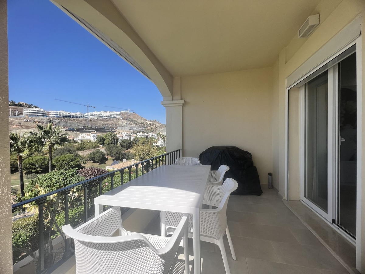 2 Bed Apartment for sale in La Quinta Costa Del Sol, Málaga, Spain