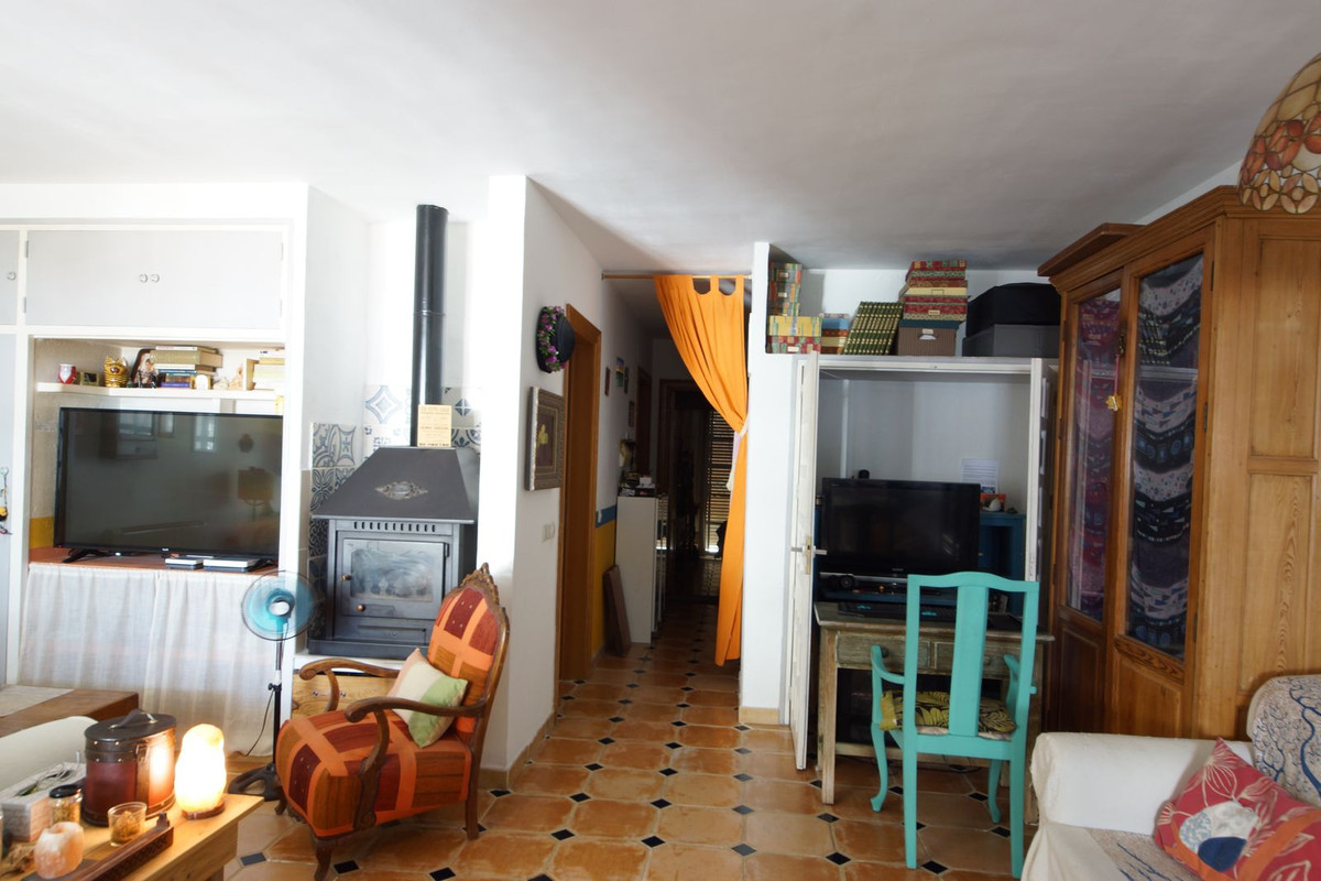 2 Bed Townhouse for sale in Nueva Andalucía Costa Del Sol, Málaga, Spain