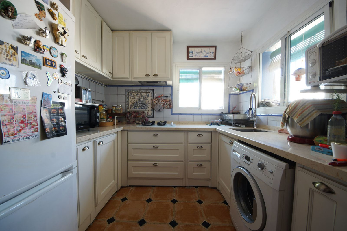 2 Bed Townhouse for sale in Nueva Andalucía Costa Del Sol, Málaga, Spain