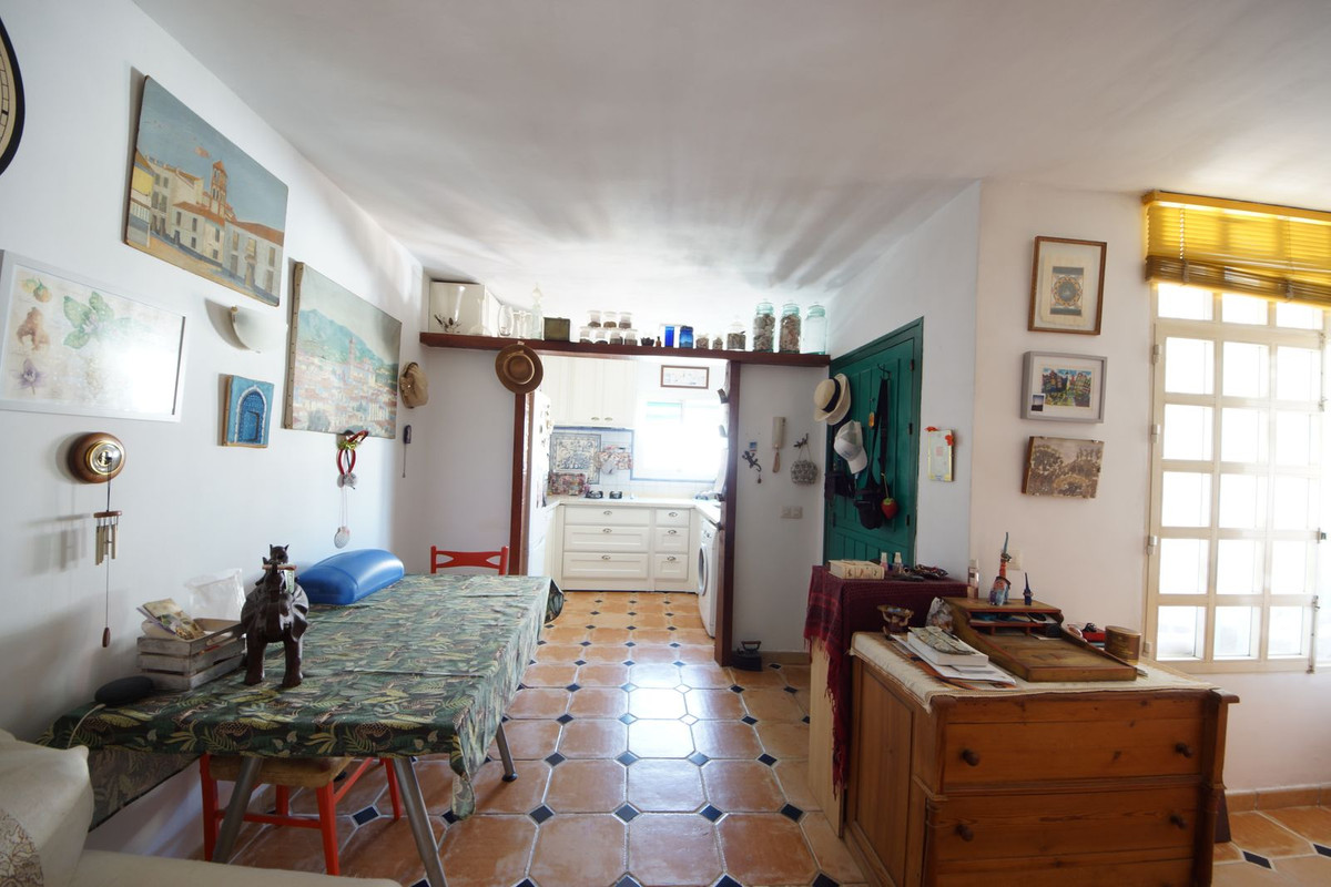 2 Bed Townhouse for sale in Nueva Andalucía Costa Del Sol, Málaga, Spain