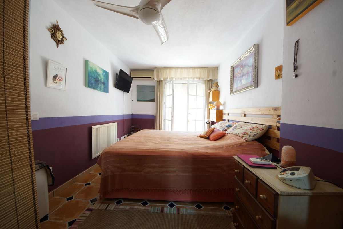 2 Bed Townhouse for sale in Nueva Andalucía Costa Del Sol, Málaga, Spain
