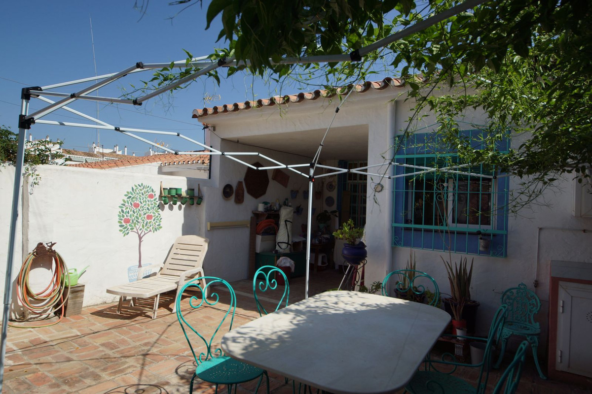 2 Bed Townhouse for sale in Nueva Andalucía Costa Del Sol, Málaga, Spain