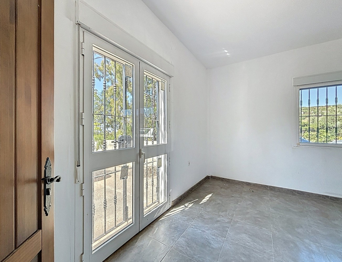 3 Bed Townhouse for sale in Almayate Alto Costa Del Sol East, Málaga, Spain