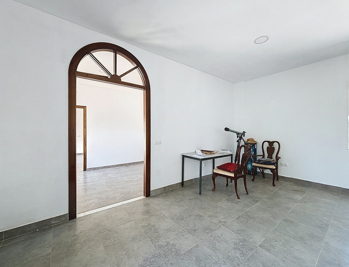 3 Bed Townhouse for sale in Almayate Alto Costa Del Sol East, Málaga, Spain