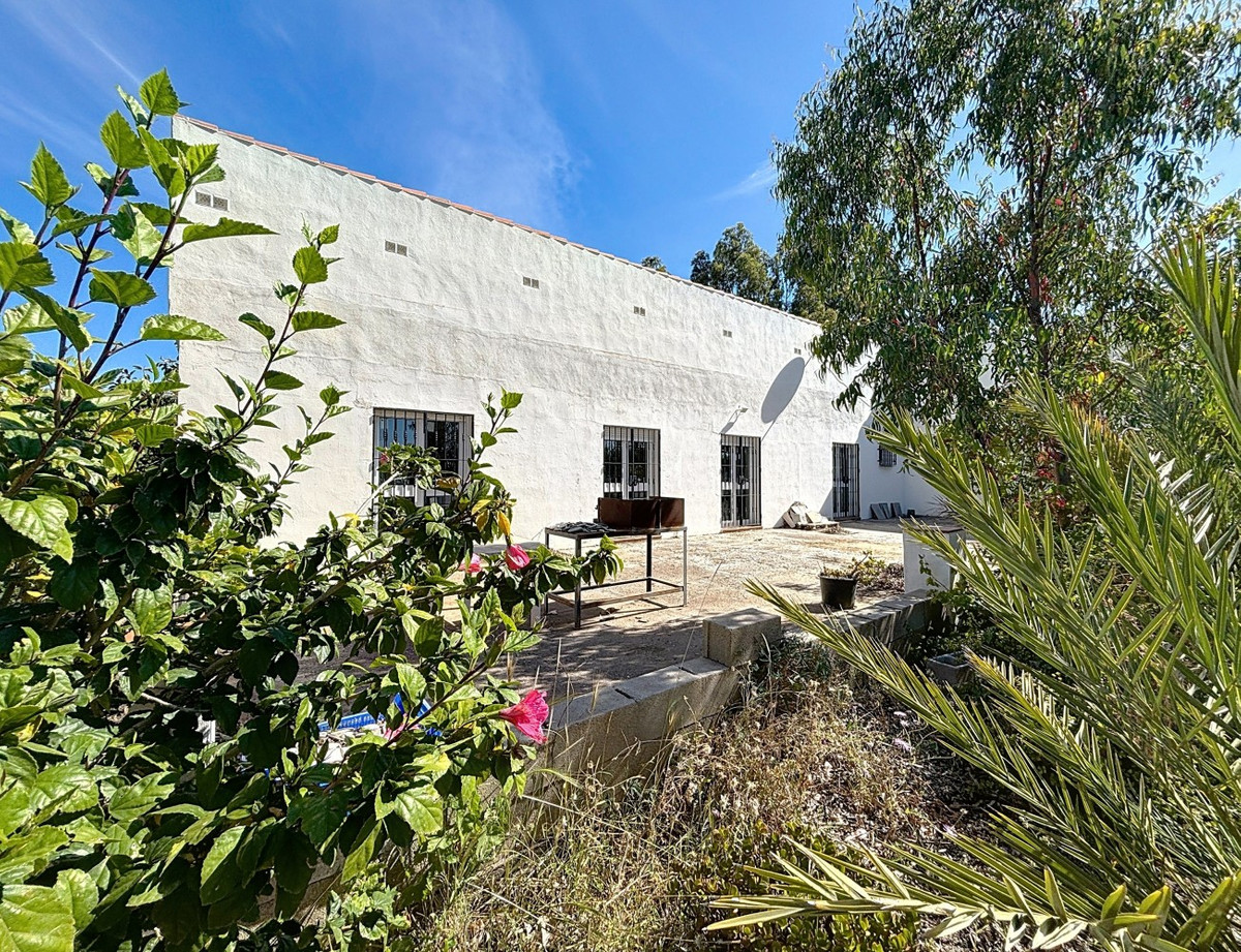 3 Bed Townhouse for sale in Almayate Alto Costa Del Sol East, Málaga, Spain