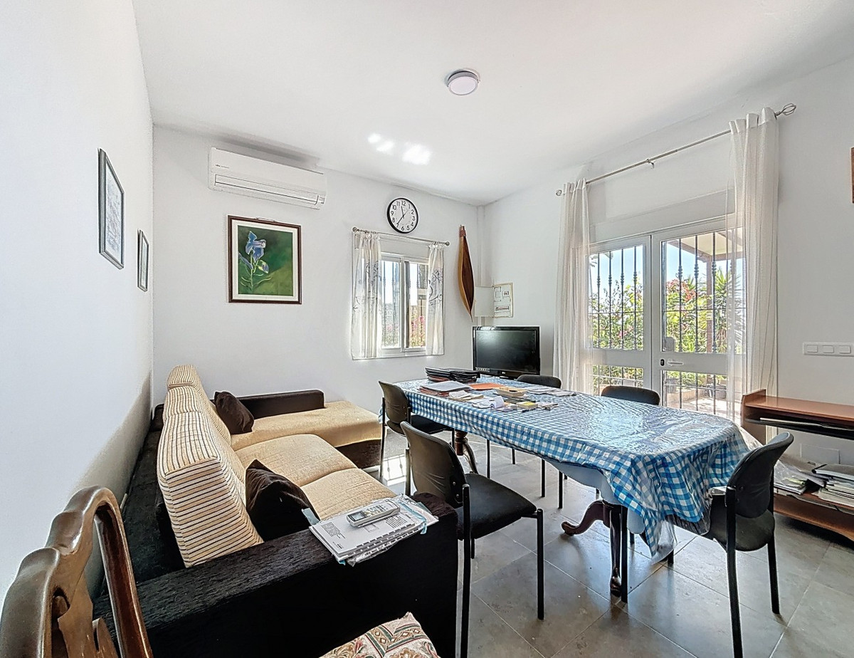 3 Bed Townhouse for sale in Almayate Alto Costa Del Sol East, Málaga, Spain