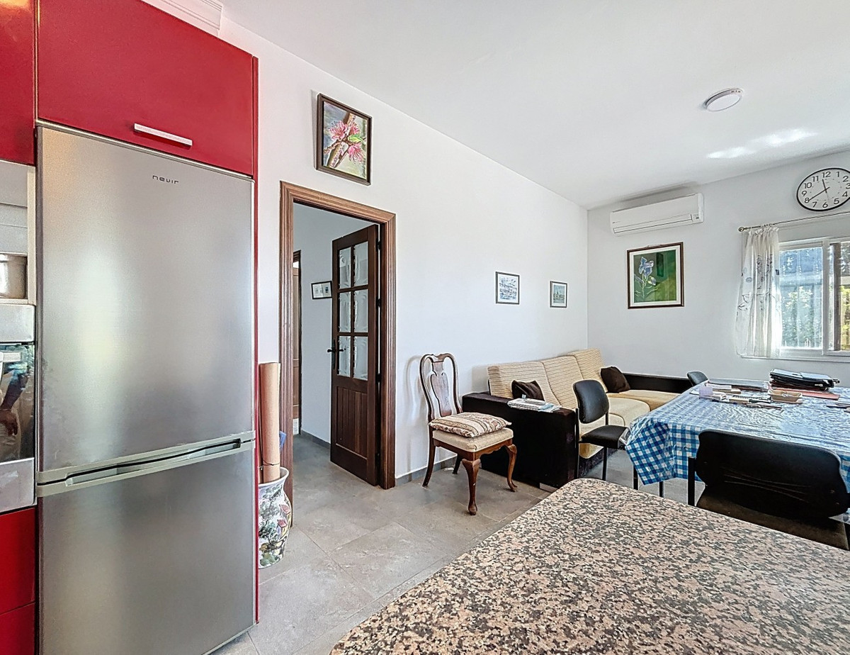 3 Bed Townhouse for sale in Almayate Alto Costa Del Sol East, Málaga, Spain