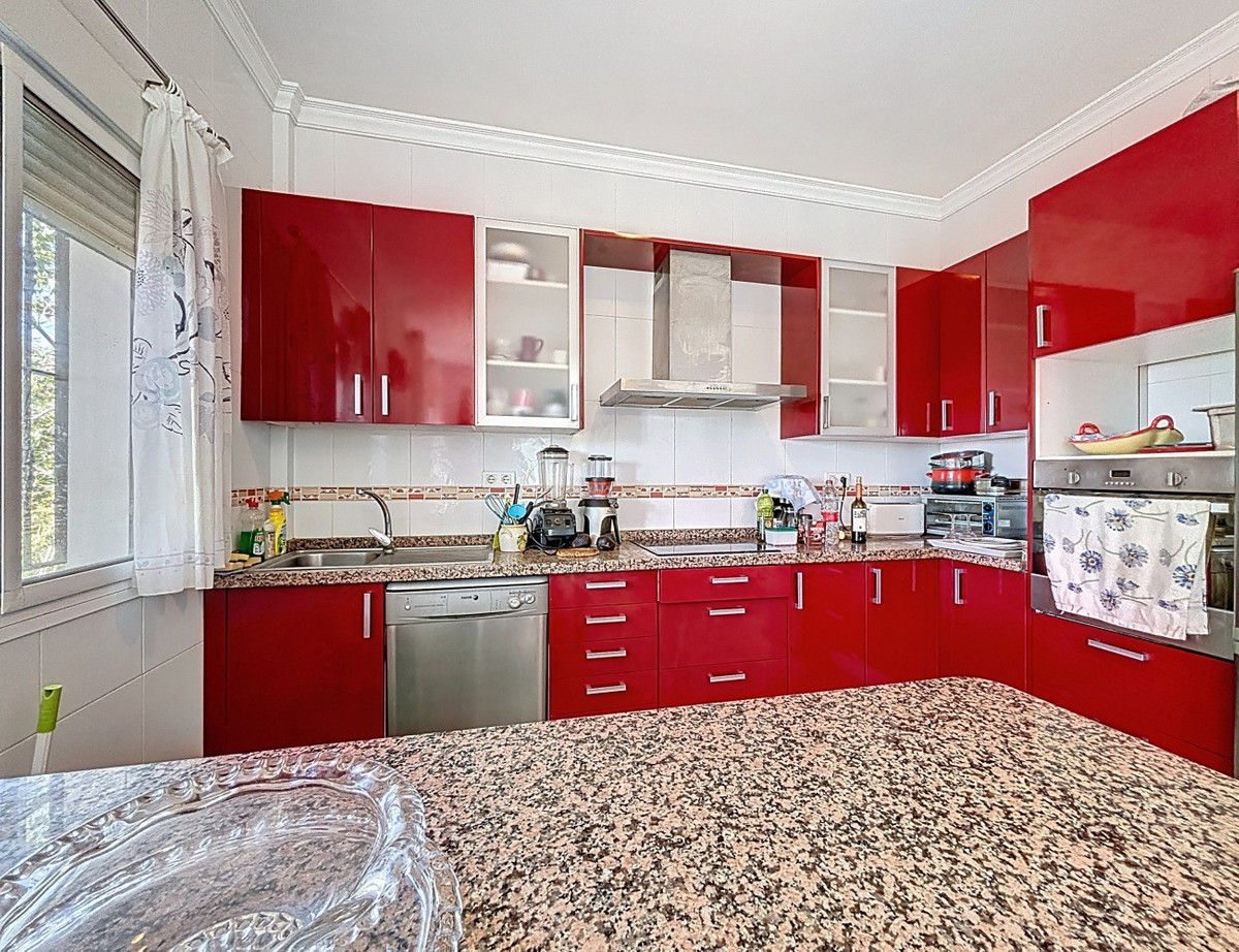 3 Bed Townhouse for sale in Almayate Alto Costa Del Sol East, Málaga, Spain