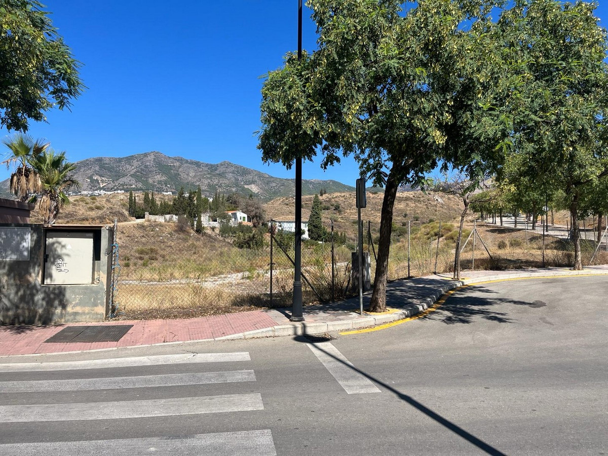 Plots for sale in Los Pacos Costa Del Sol, Málaga, Spain