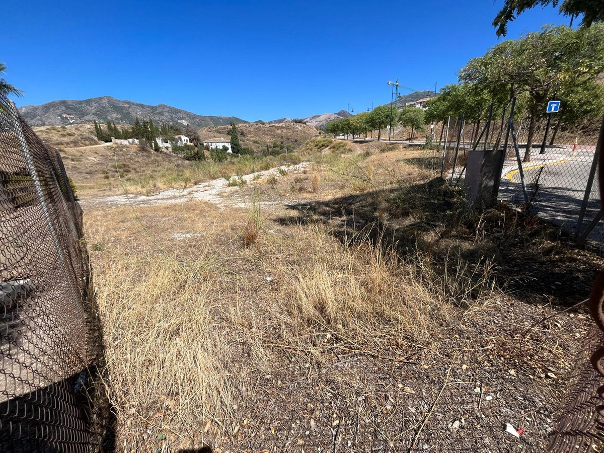 Plots for sale in Los Pacos Costa Del Sol, Málaga, Spain