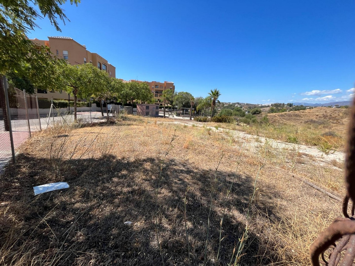 Plots for sale in Los Pacos Costa Del Sol, Málaga, Spain