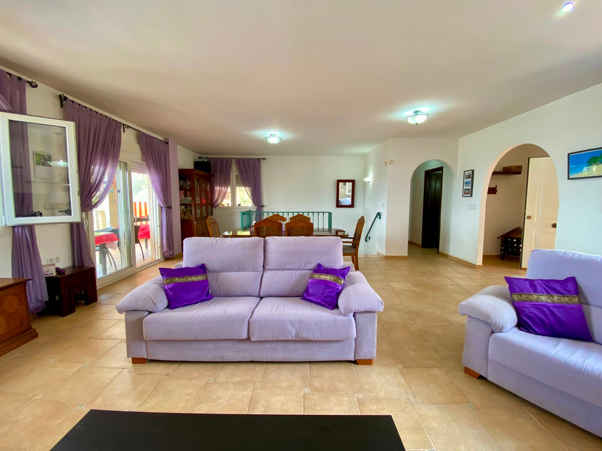 Se vende Villa - Chalet de 3 dormitorios en Costa Blanca, Alicante, España
