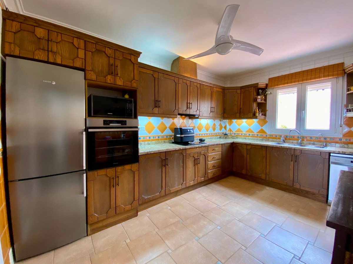 Se vende Villa - Chalet de 3 dormitorios en Costa Blanca, Alicante, España