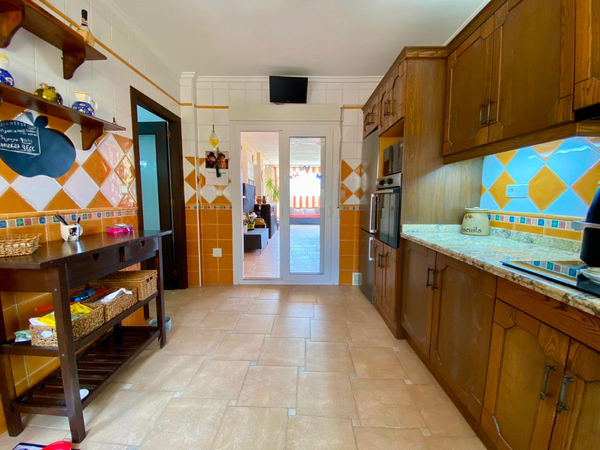 Se vende Villa - Chalet de 3 dormitorios en Costa Blanca, Alicante, España
