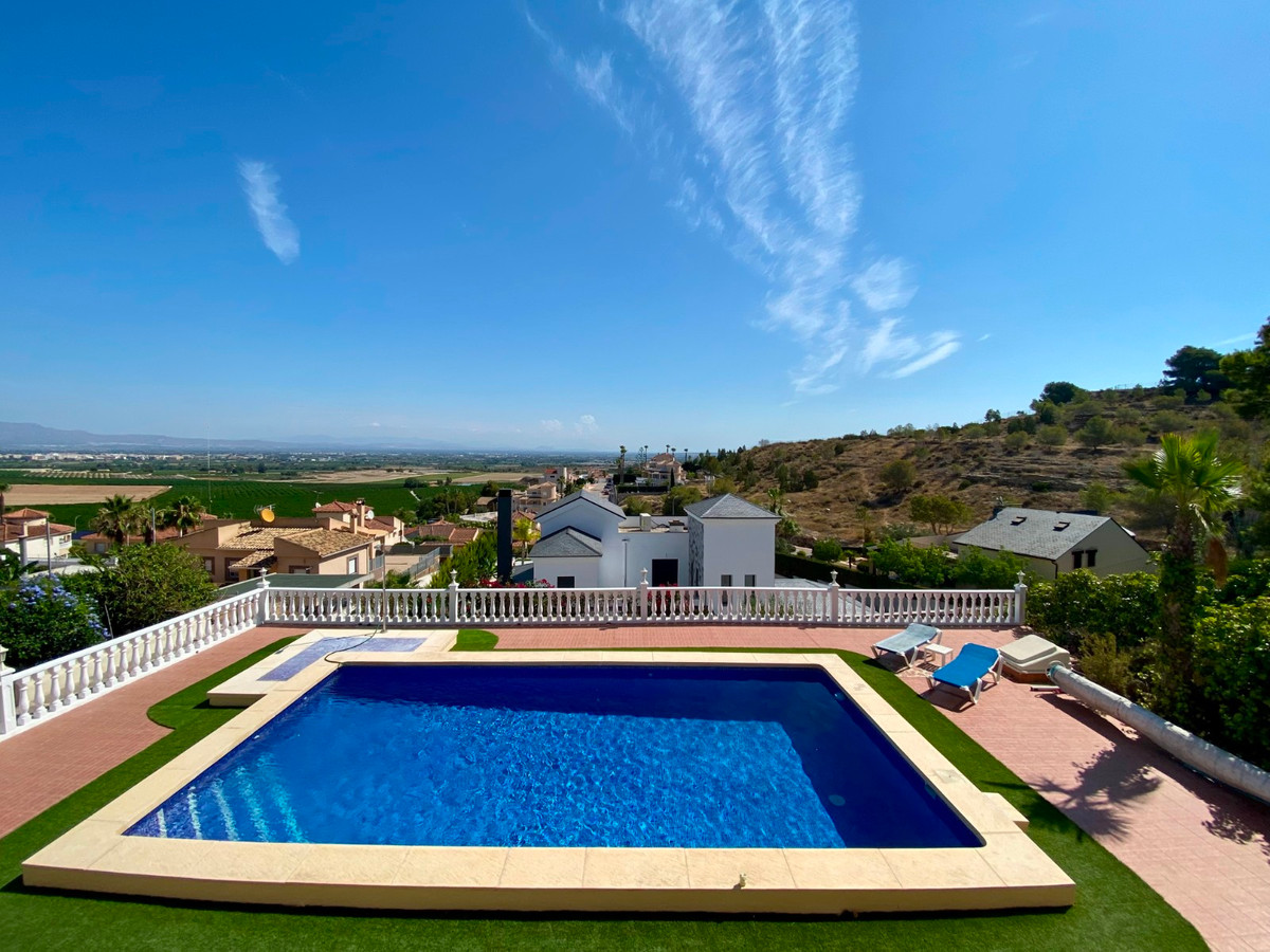 Se vende Villa - Chalet de 3 dormitorios en Costa Blanca, Alicante, España