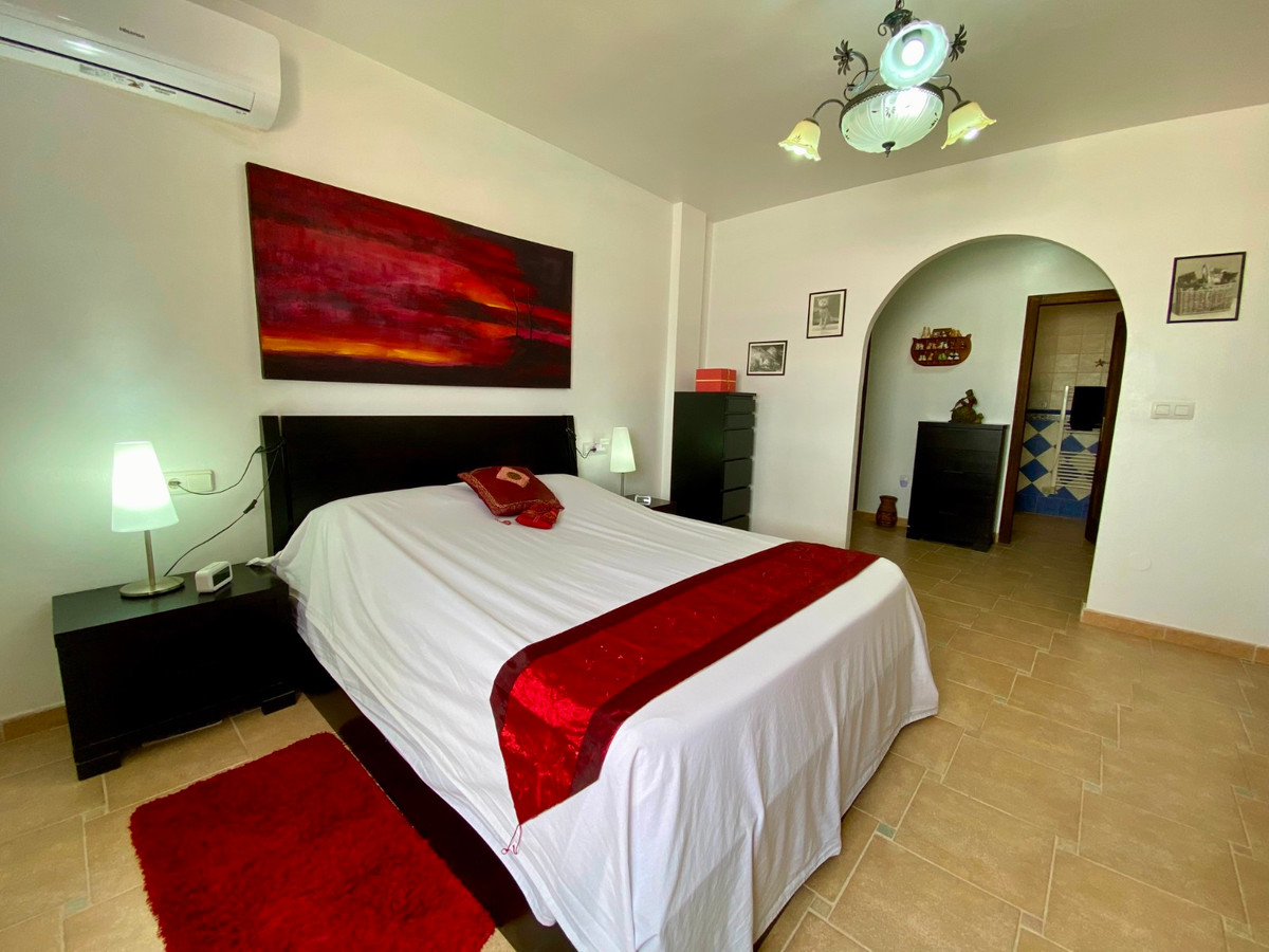 Se vende Villa - Chalet de 3 dormitorios en Costa Blanca, Alicante, España