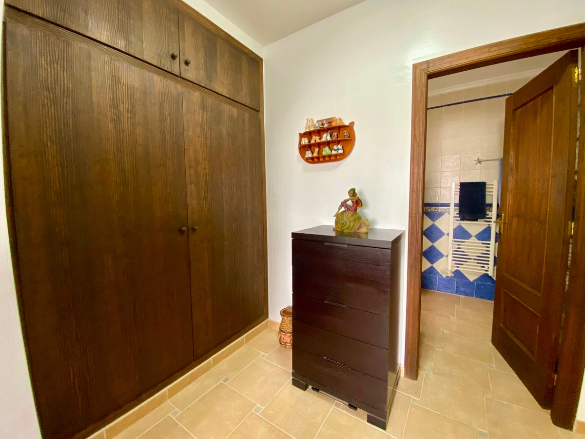 Se vende Villa - Chalet de 3 dormitorios en Costa Blanca, Alicante, España