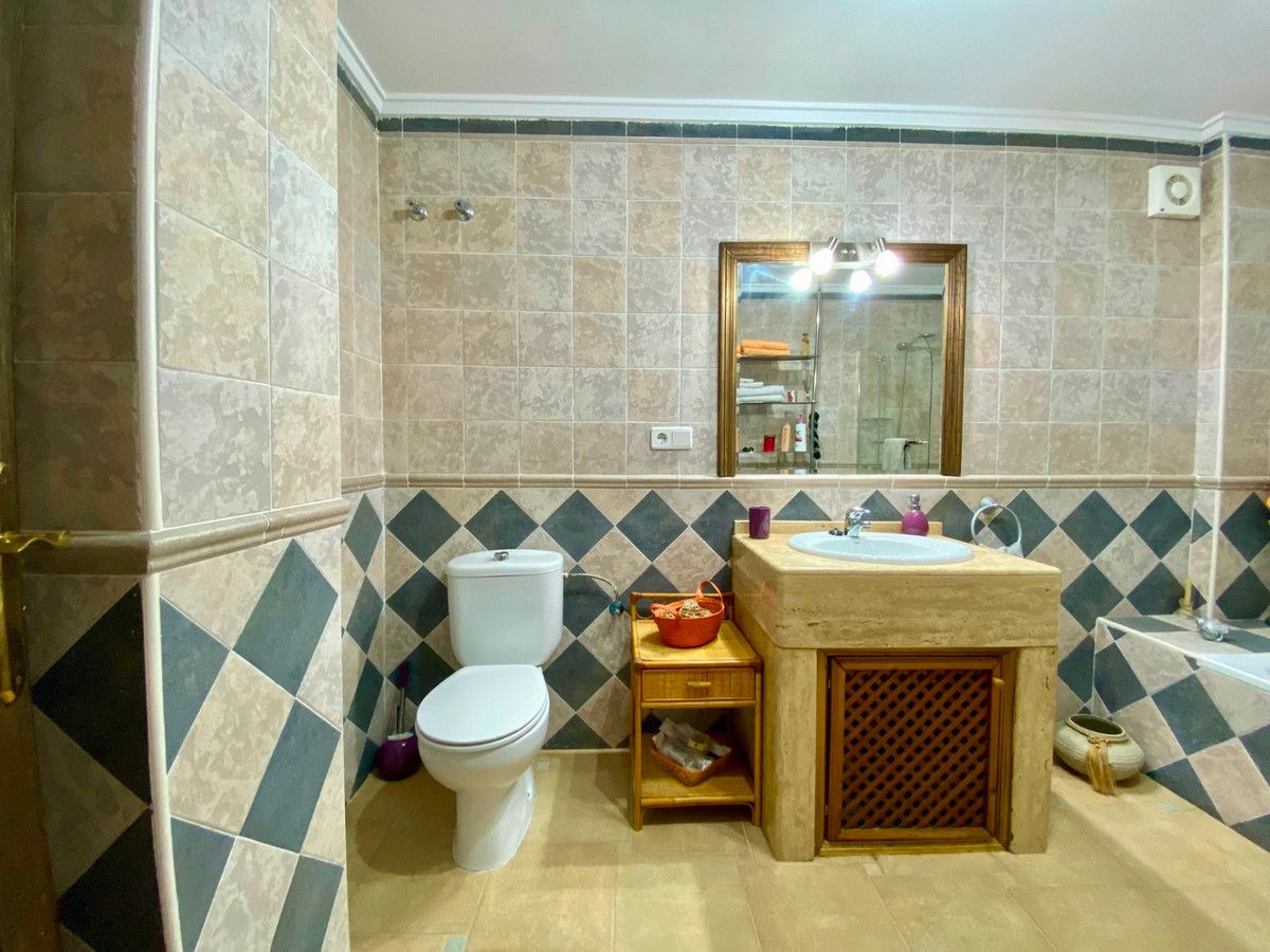Se vende Villa - Chalet de 3 dormitorios en Costa Blanca, Alicante, España