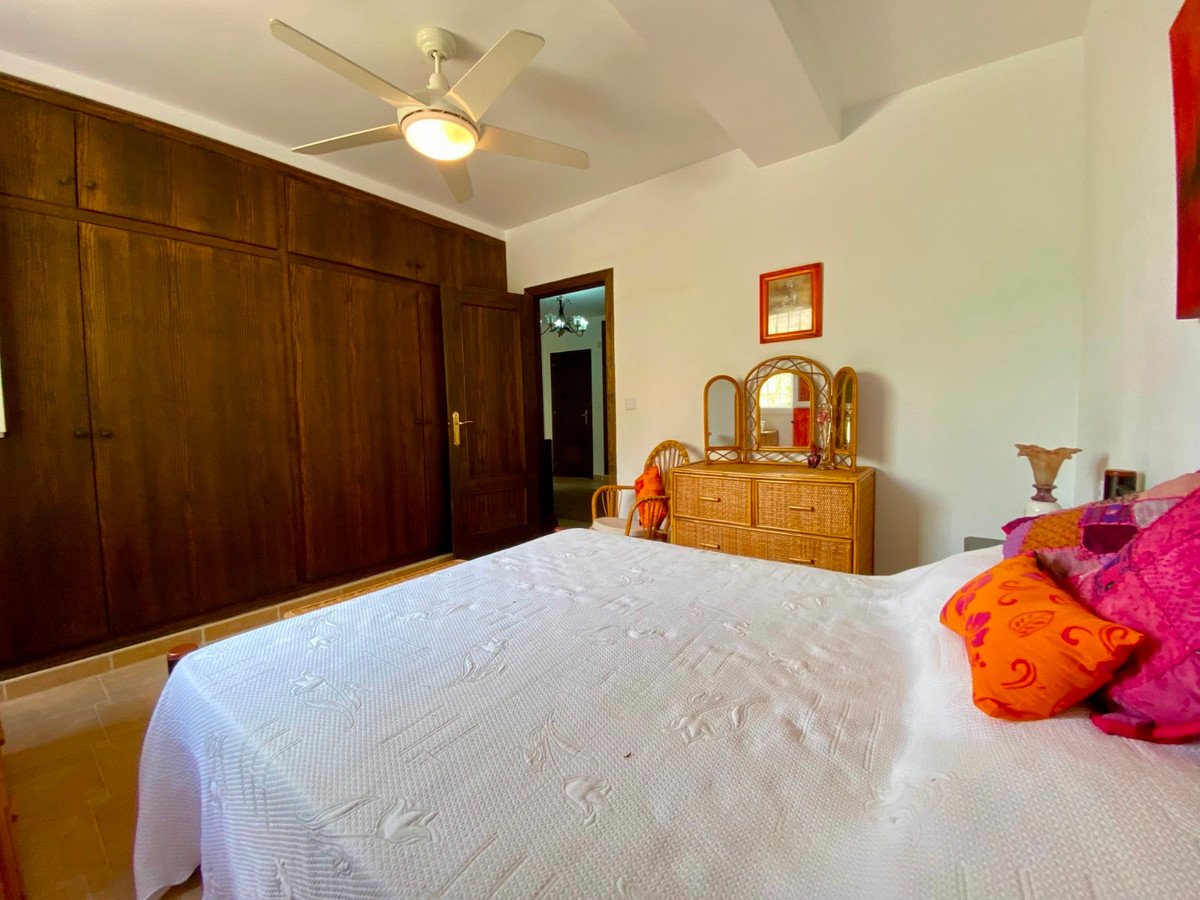 Se vende Villa - Chalet de 3 dormitorios en Costa Blanca, Alicante, España