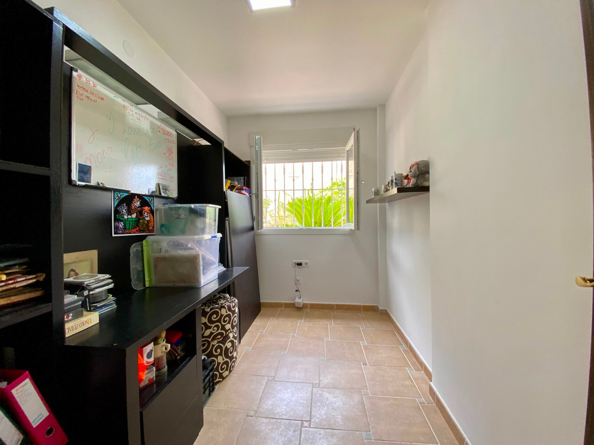 Se vende Villa - Chalet de 3 dormitorios en Costa Blanca, Alicante, España