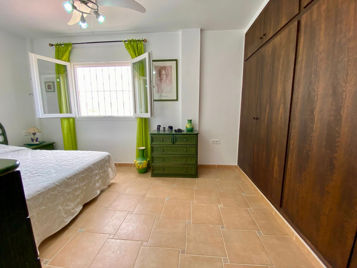 Se vende Villa - Chalet de 3 dormitorios en Costa Blanca, Alicante, España